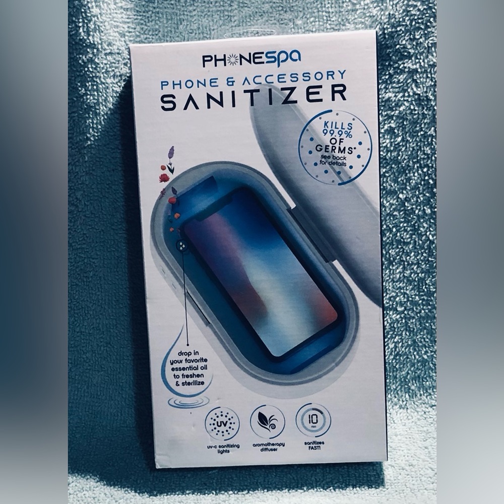 U-V-C sanitizer with aromatherapy cleaning area for cellphones household items.